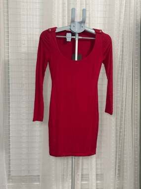 Jluxlabel Red Long Sleeve Scoop Neck Bodycon Mini Dress with Gold Shoulder Butto